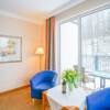Das 36 qm große Granitz Deluxe Zimmer des GRAND HOTEL BINZ hat eine Dachterrasse zur Waldseite.