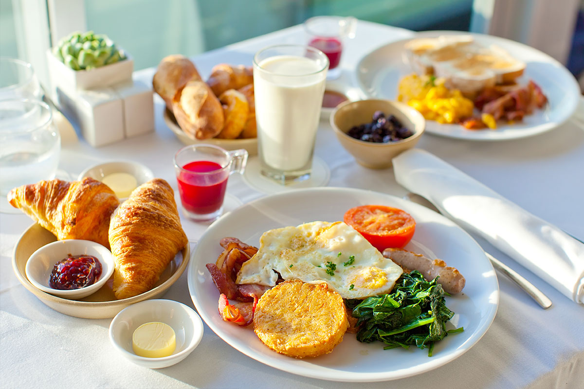 Zum Frühstück servieren wir Ihnen im Restaurant RUIANI ein frisches Frühstücksbuffet.